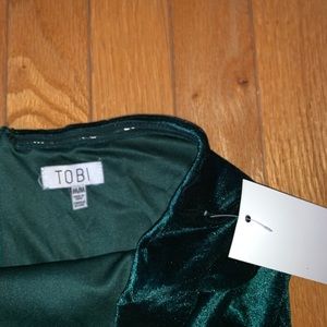 Tobi emerald green velvet dress